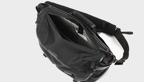 DSBK メッセンジャーバッグ MOONLIGHT OXTEX.×イタリアンレザー KOH-3384