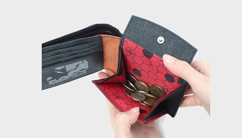 【エヴァンゲリオンコラボ】 【数量限定】 MOUSTACHE 二つ折り財布 杢調ポリエステル×牛革 NDH-1852