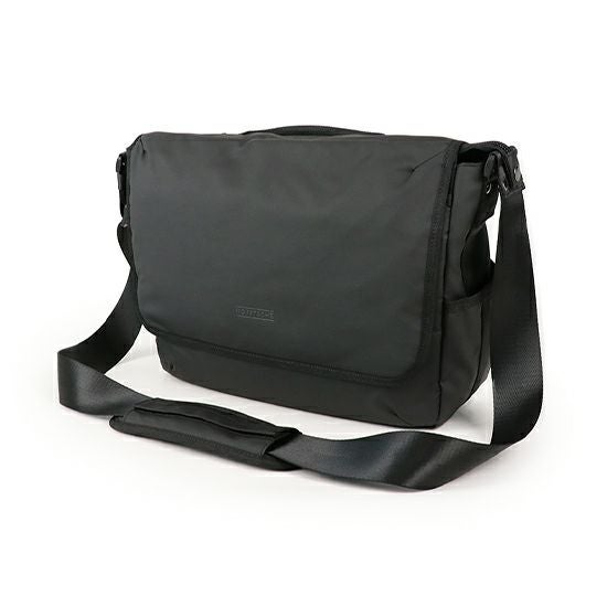 公式】 MOUSTACHE メッセンジャーバッグ CORDURAナイロン×ポリエステル