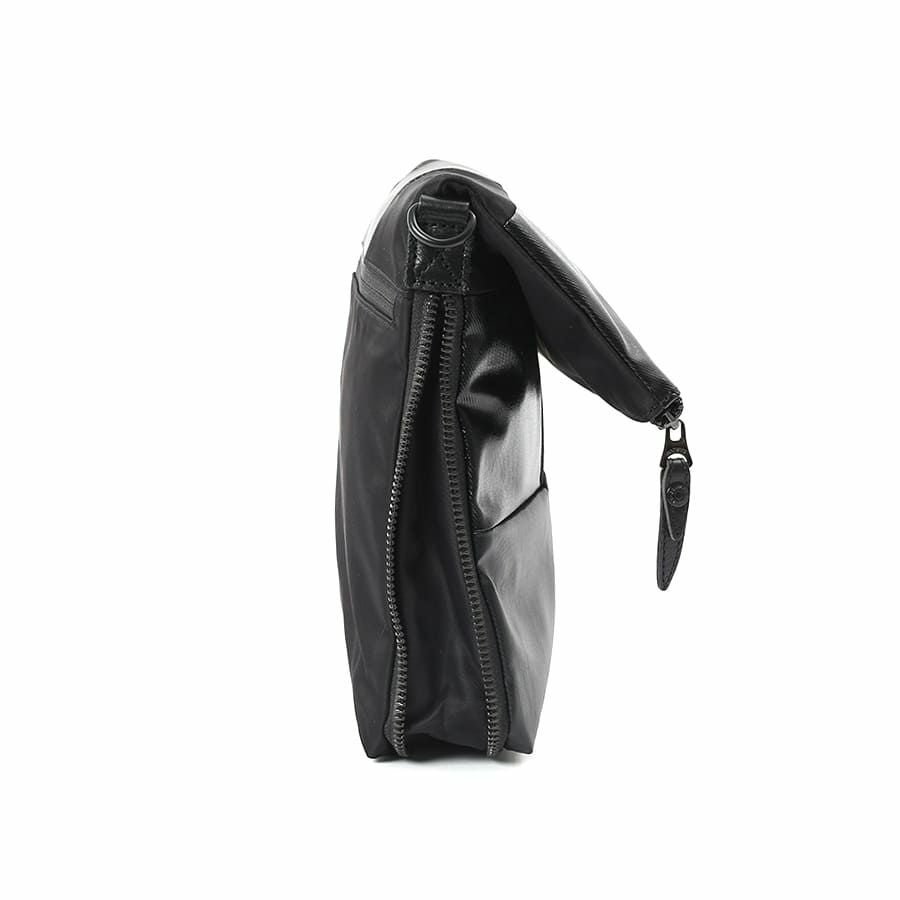 DOUBLET 21SS Uber ショルダーバッグ　サイズS 公式】 DOUBLES BLACK 口折れショルダーバッグ 綿MIX×ナイロン×牛革