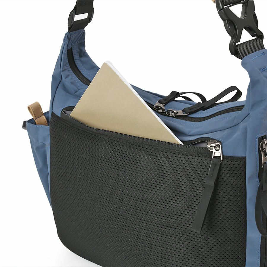 公式】 MOUSTACHE ショルダーバッグ シワ加工ナイロン MEG-4430