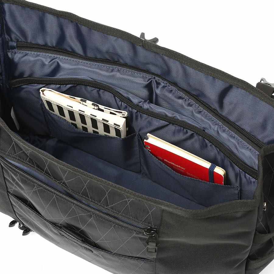 公式】 MOUSTACHE メッセンジャーバッグ CORDURAナイロン×ポリエステル