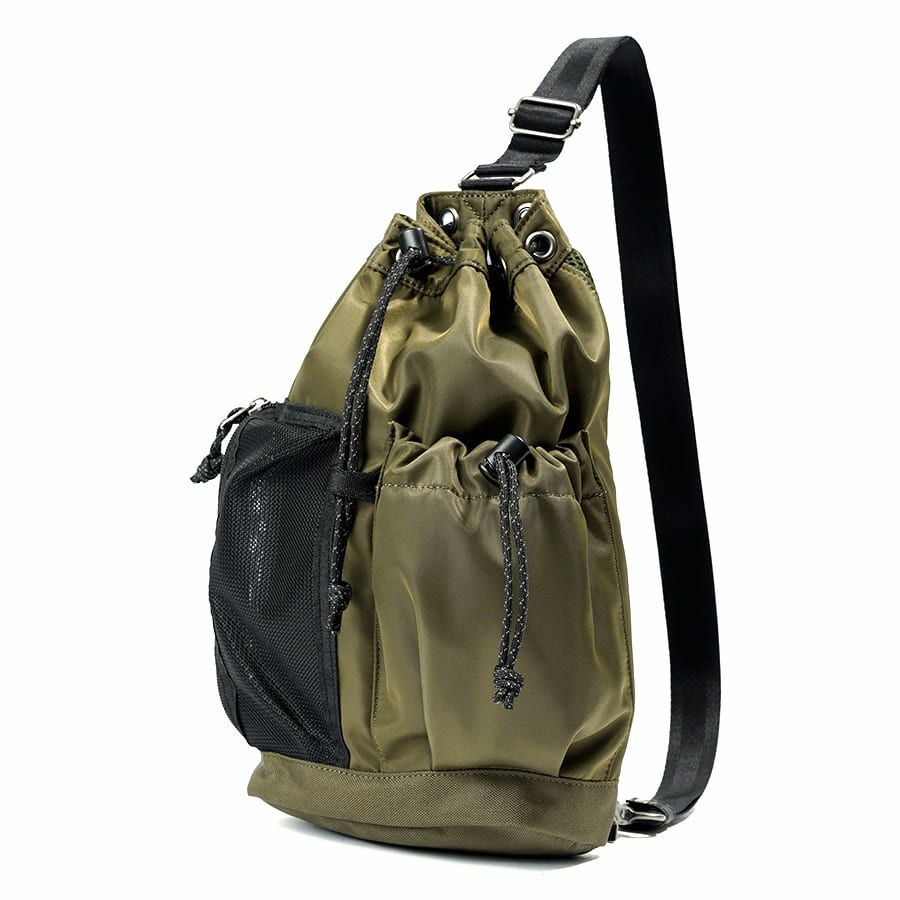 公式】 MOUSTACHE ボンサック型ボディバッグ ポリエステル BSC-4715