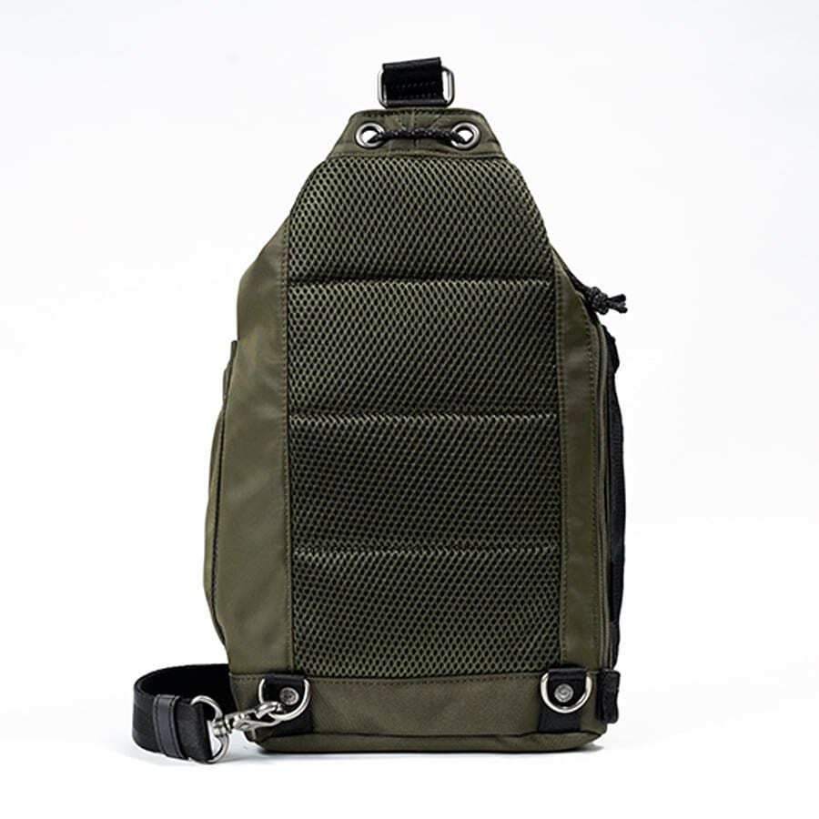 公式】 MOUSTACHE ボンサック型ボディバッグ ポリエステル BSC-4715