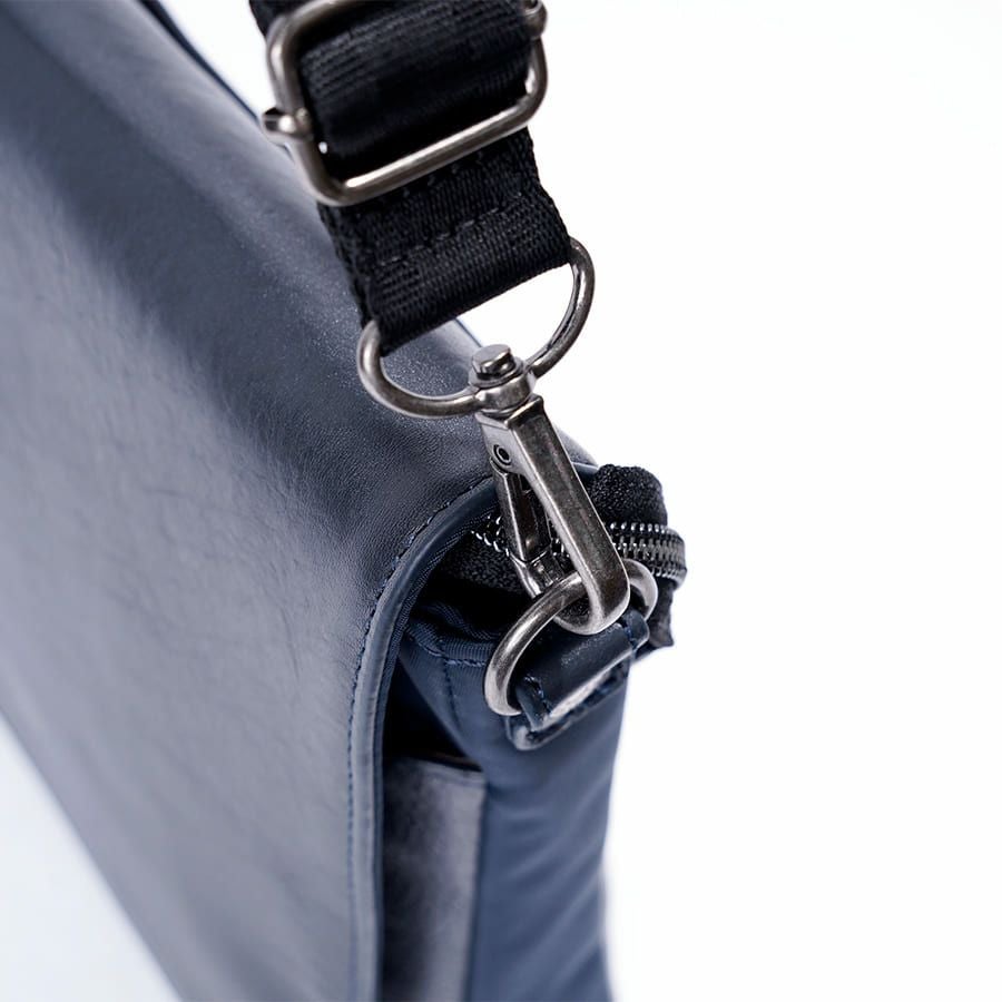 バッグ② Zip Pouch Max V2