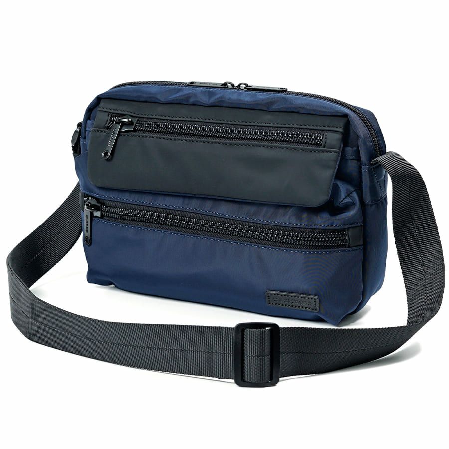 公式】 MOUSTACHE ショルダーバッグ(S) マットポリエステル×ラバー調合