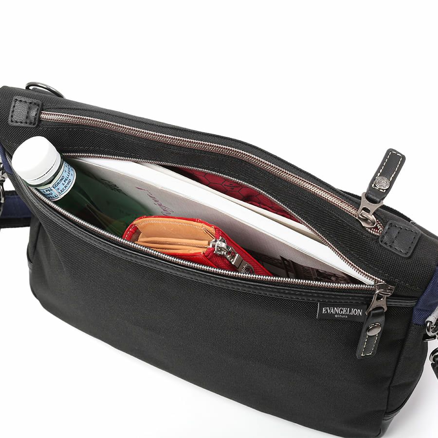 MOUSTACHE ショルダーバッグ ポリエステル×合皮 JED-1500