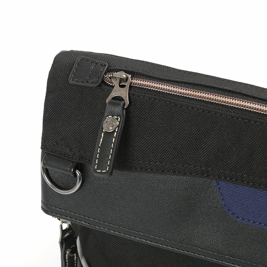 MOUSTACHE ショルダーバッグ ポリエステル×合皮 JED-1500