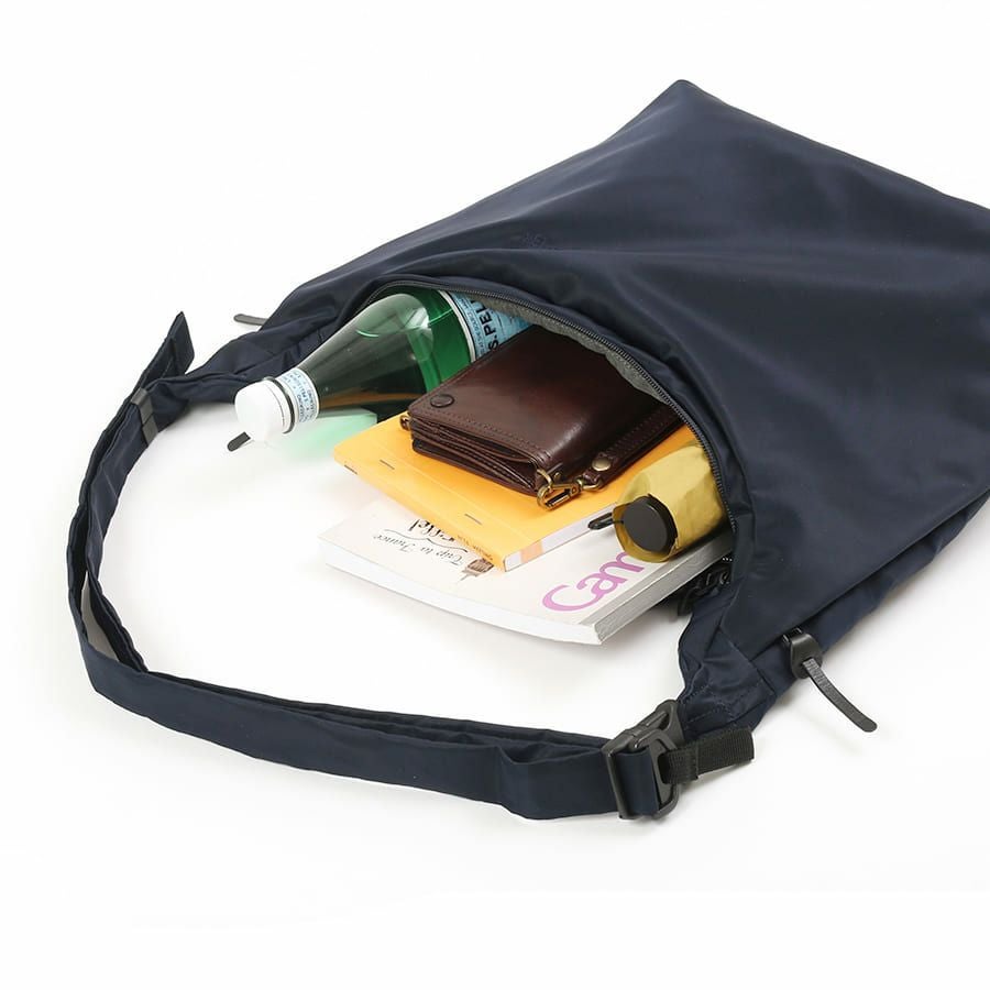 新品未使用 タグ付き ビニールショルダーバッグ THE MILES ショルダーバッグ DSBK ショルダーバッグL 高密度ナイロン