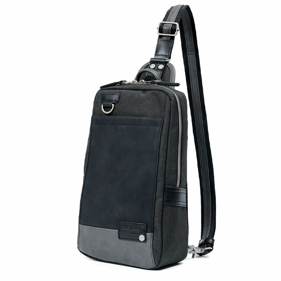  MOUSTACHE ボディバッグ ヌバック調合皮×合皮×ポリエステル JOH-4276