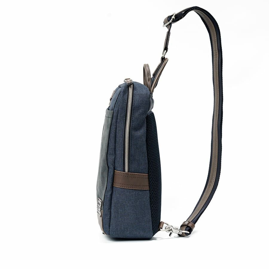  MOUSTACHE ボディバッグ ヌバック調合皮×合皮×ポリエステル JOH-4276