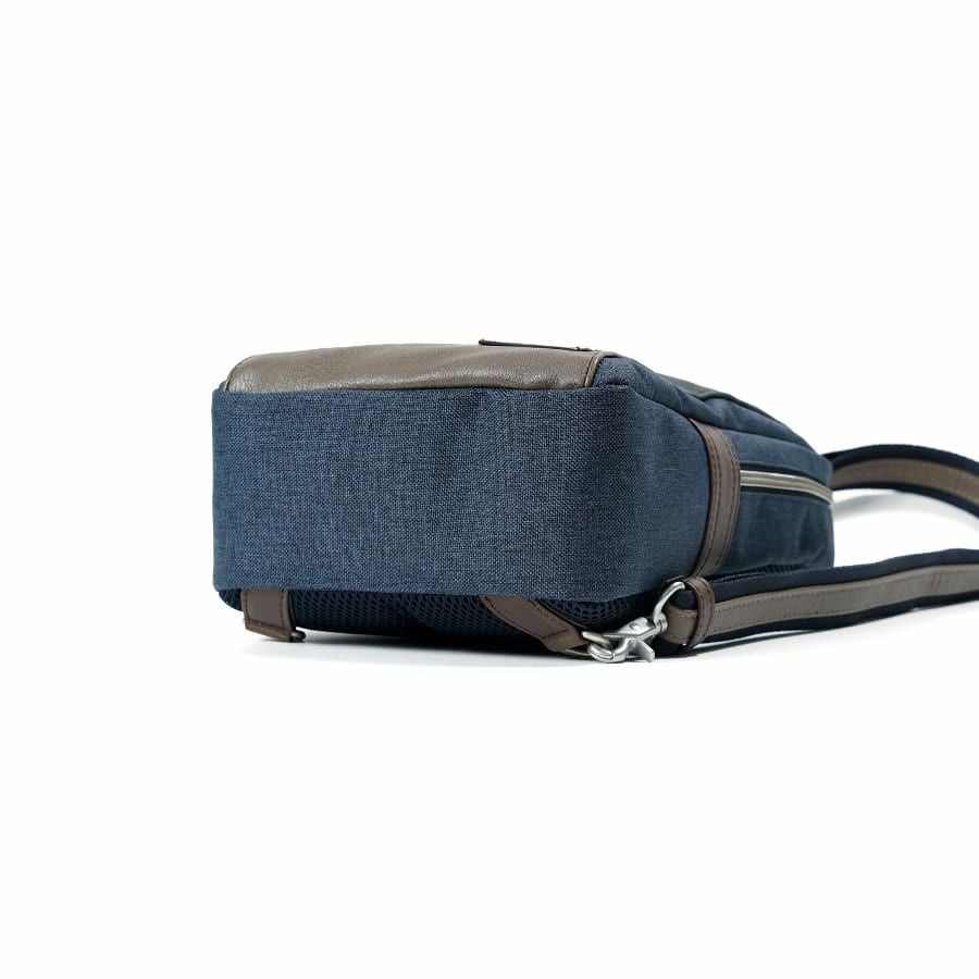  MOUSTACHE ボディバッグ ヌバック調合皮×合皮×ポリエステル JOH-4276