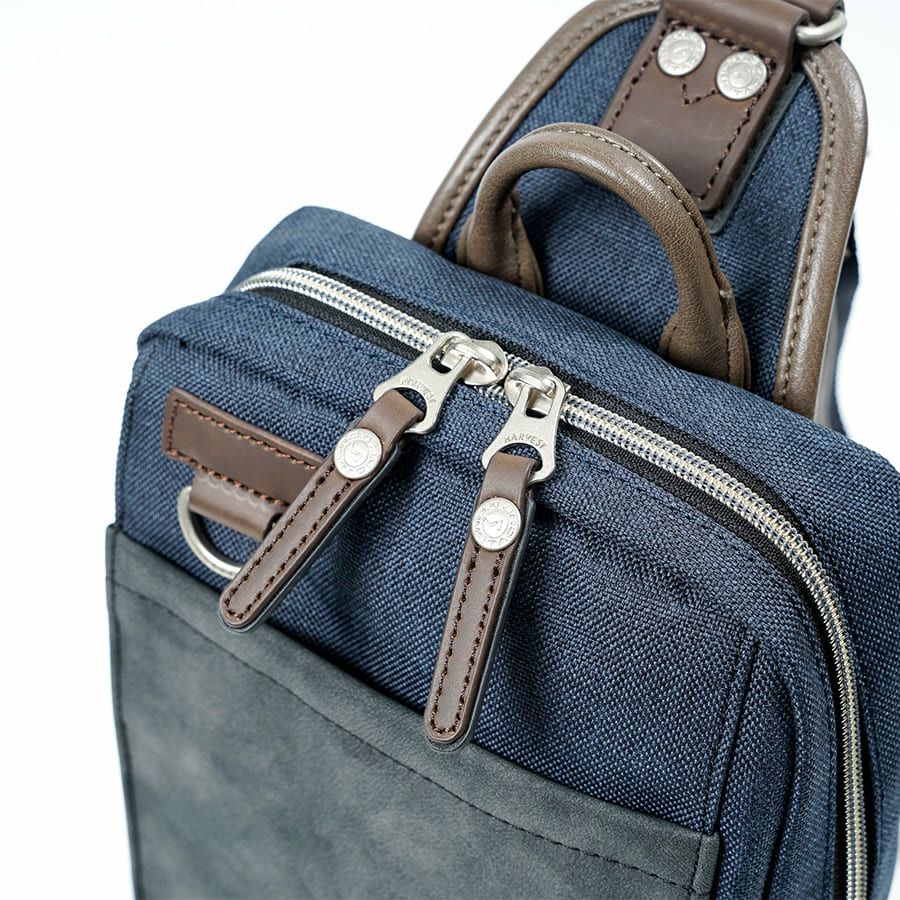  MOUSTACHE ボディバッグ ヌバック調合皮×合皮×ポリエステル JOH-4276