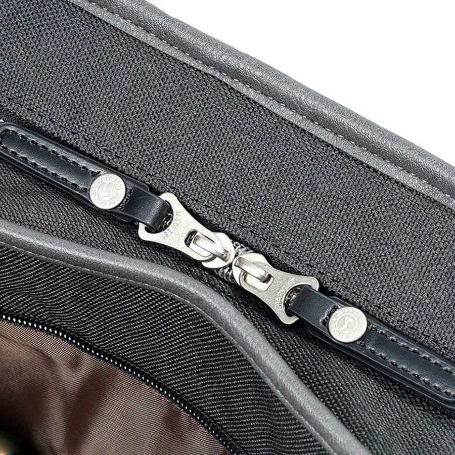 MOUSTACHE ショルダーバッグ ヌバック調合皮×合皮×ポリエステル JOH-4277