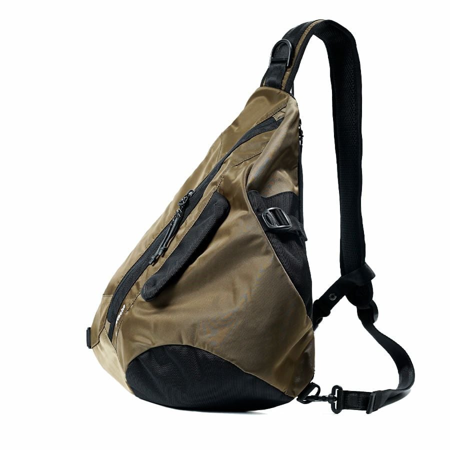 公式】 MOUSTACHE スリングバッグ 210Dヘビーツイルナイロン