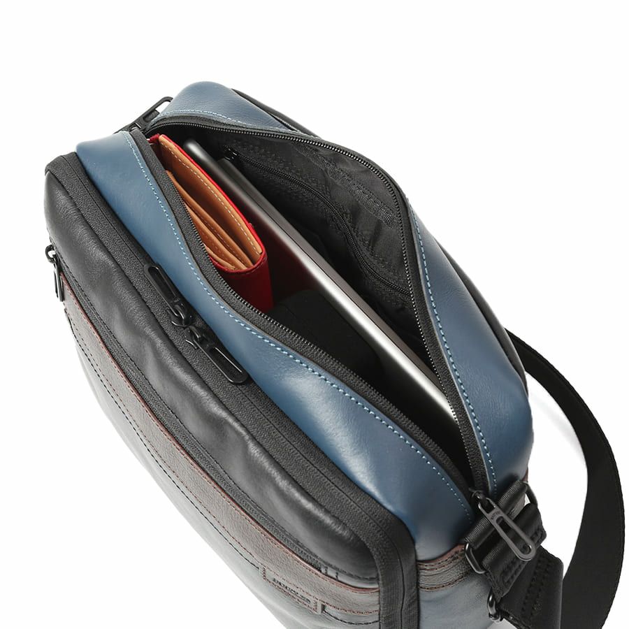 【WEB限定】 DOUBLES ショルダーバッグ(M) 牛革 BZN-7026N