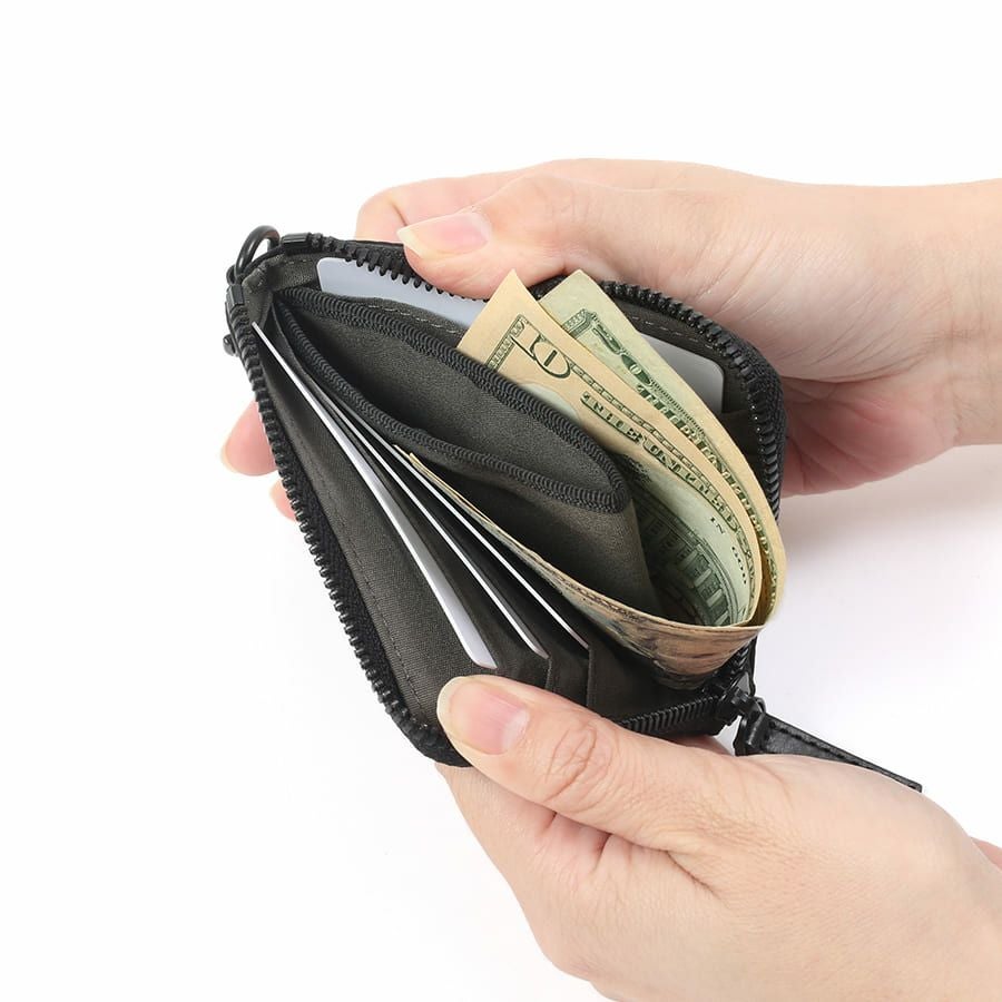 公式】 MOUSTACHE カラビナ付きミニ財布 撥水ポリエステル×牛革 KXX