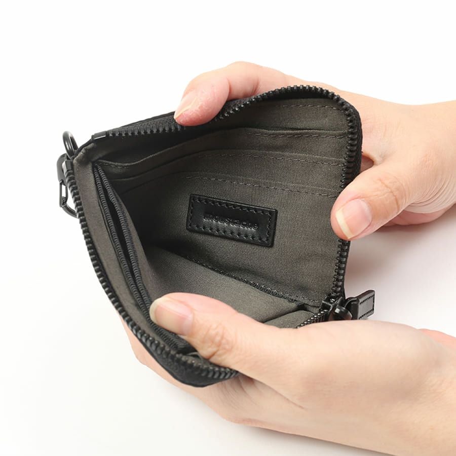 MOUSTACHE カラビナ付きミニ財布 撥水ポリエステル×牛革 KXX-4421