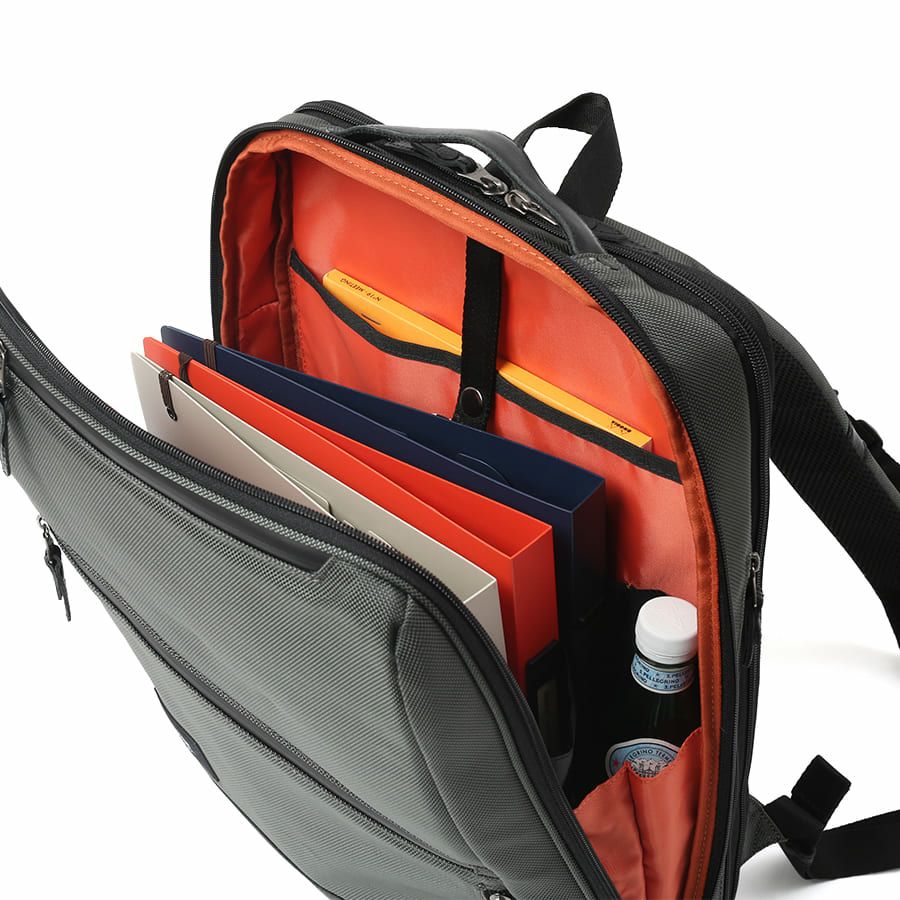  moustache on time リュックサック バリスティックナイロン×マットターポリン×牛革 JRR-2756