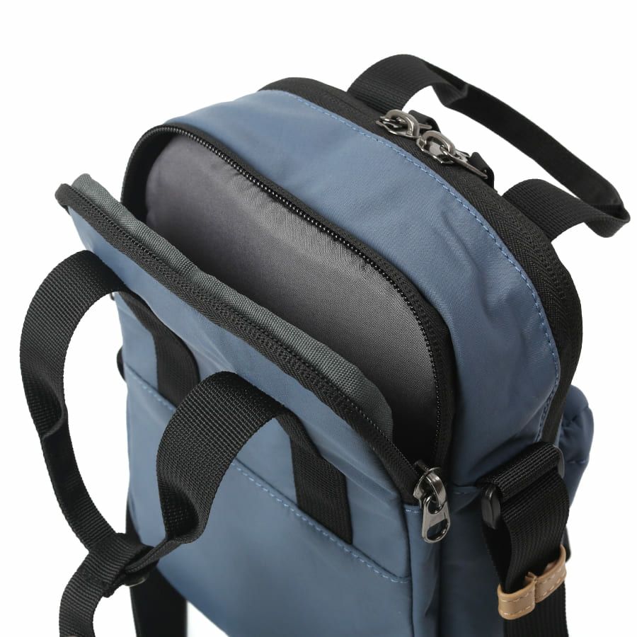 MOUSTACHE ミニショルダーバッグ シワ加工ナイロン MEG-4432