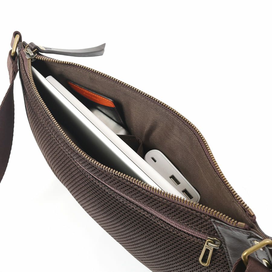 DOUBLES ボディバッグ 牛革 KRM-7725