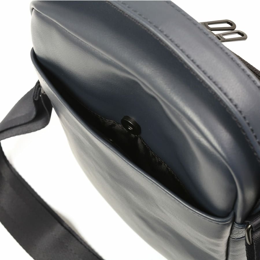 MOUSTACHE ショルダーバッグ スムース合皮×シボ合皮×イタリアン牛革 VZN-0456