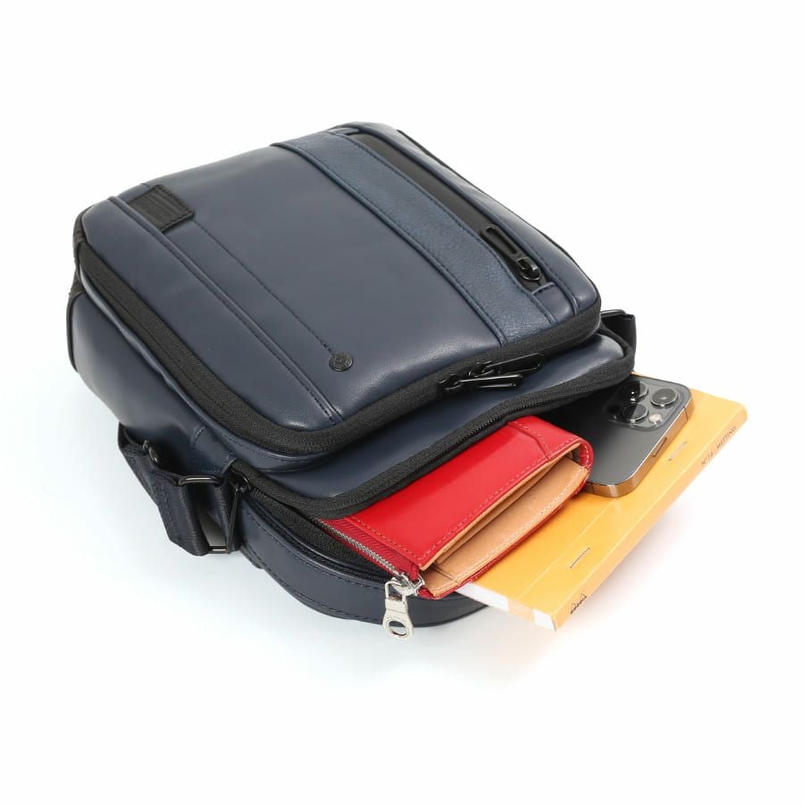 MOUSTACHE ショルダーバッグ スムース合皮×シボ合皮×イタリアン牛革 VZN-0456