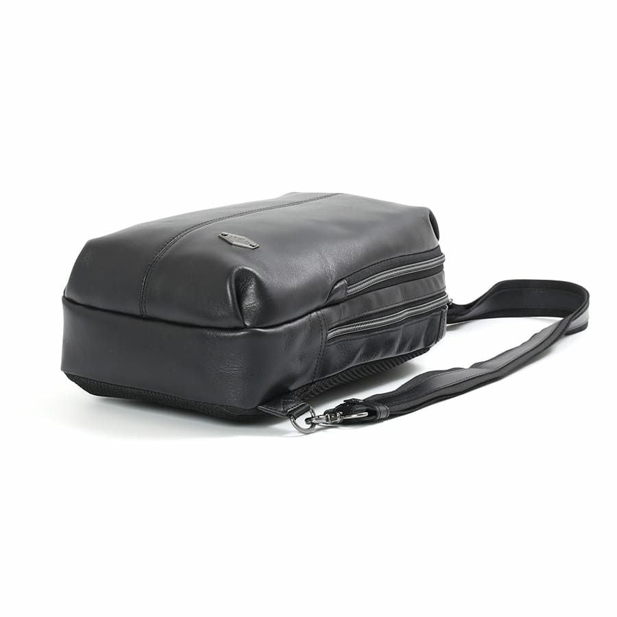 DOUBLES ボディバッグ 牛革 JDL-1375