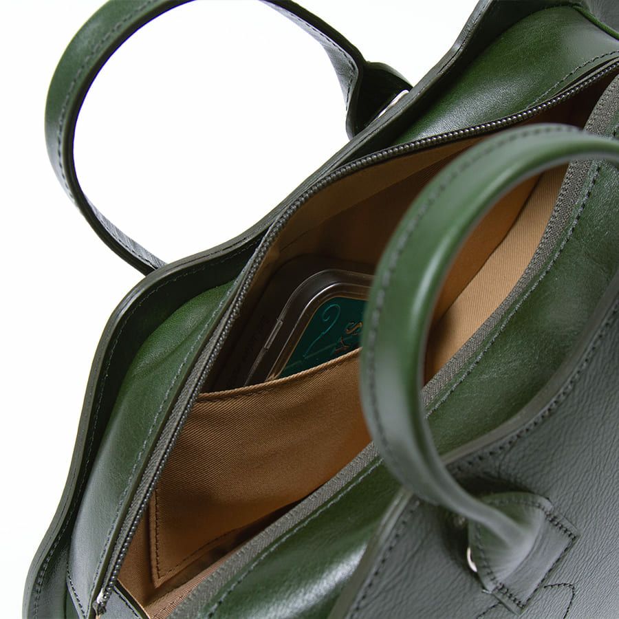 ESSENCE OF POISON カエル型ハンドバッグ 牛革 EFO-3225N