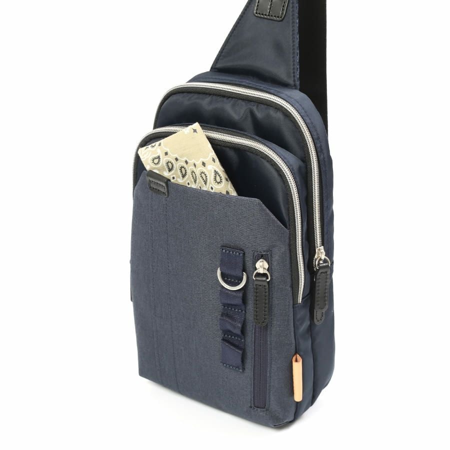 MOUSTACHE ボディバッグ 高密ポリエステル×杢調ポリエステル×牛革 BET-0341