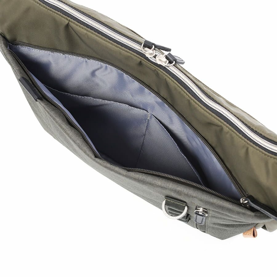 MOUSTACHE ショルダーバッグ 高密ポリエステル×杢調ポリエステル×牛革 BET-0342