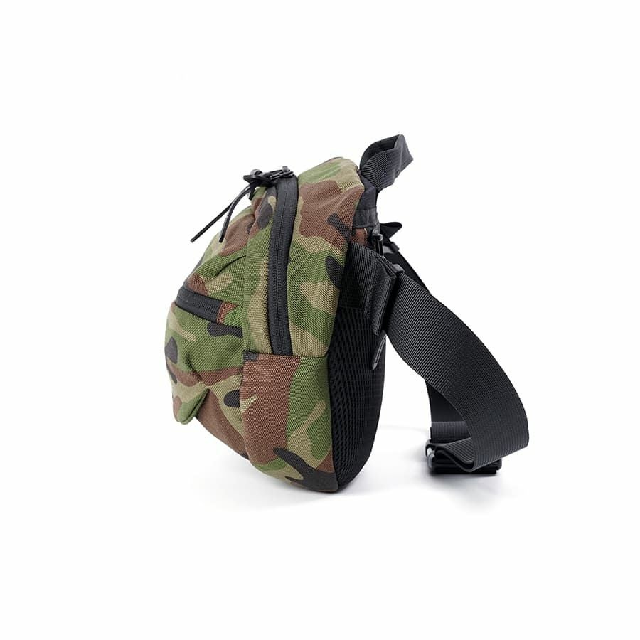 BOKU HA TANOSII ボディバッグ、ウエストバッグ コーデュラナイロン×牛革 JBG-2002