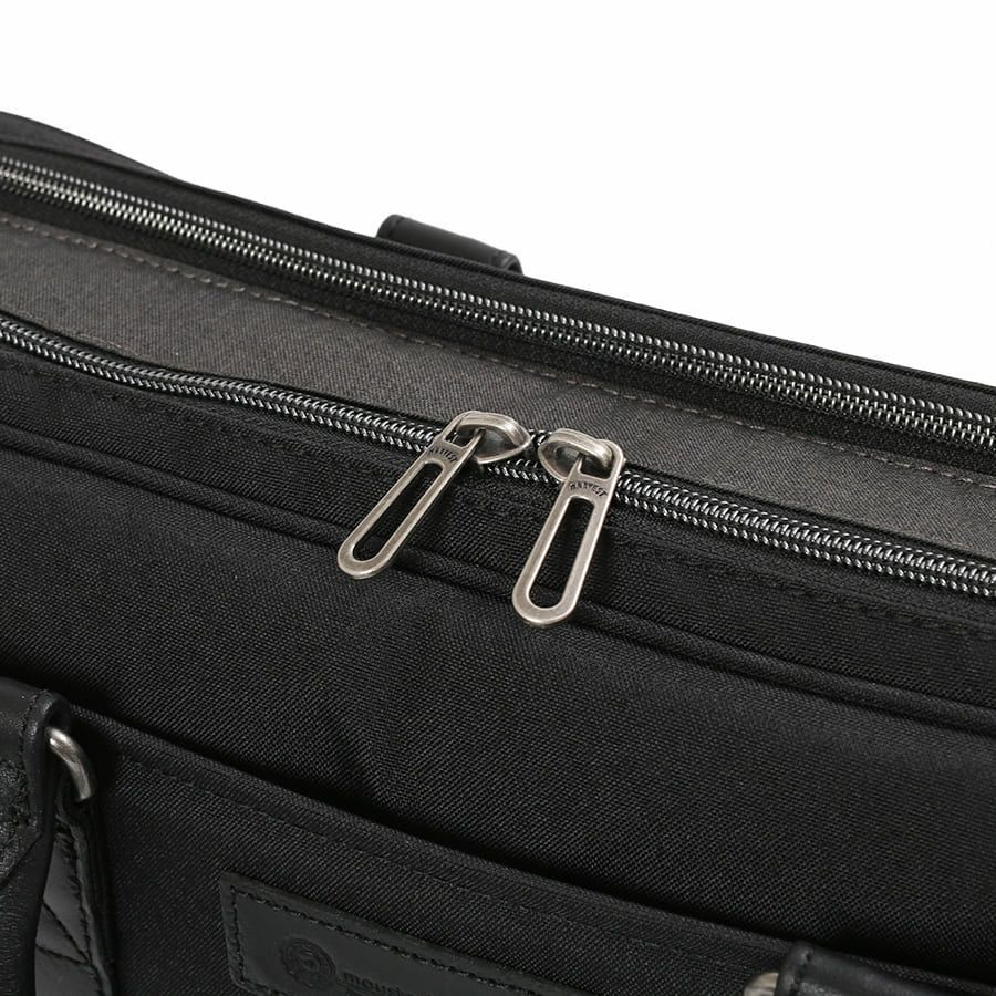 moustache on time 2層ブリーフケース 杢調ポリエステル×牛革 JWT-2830