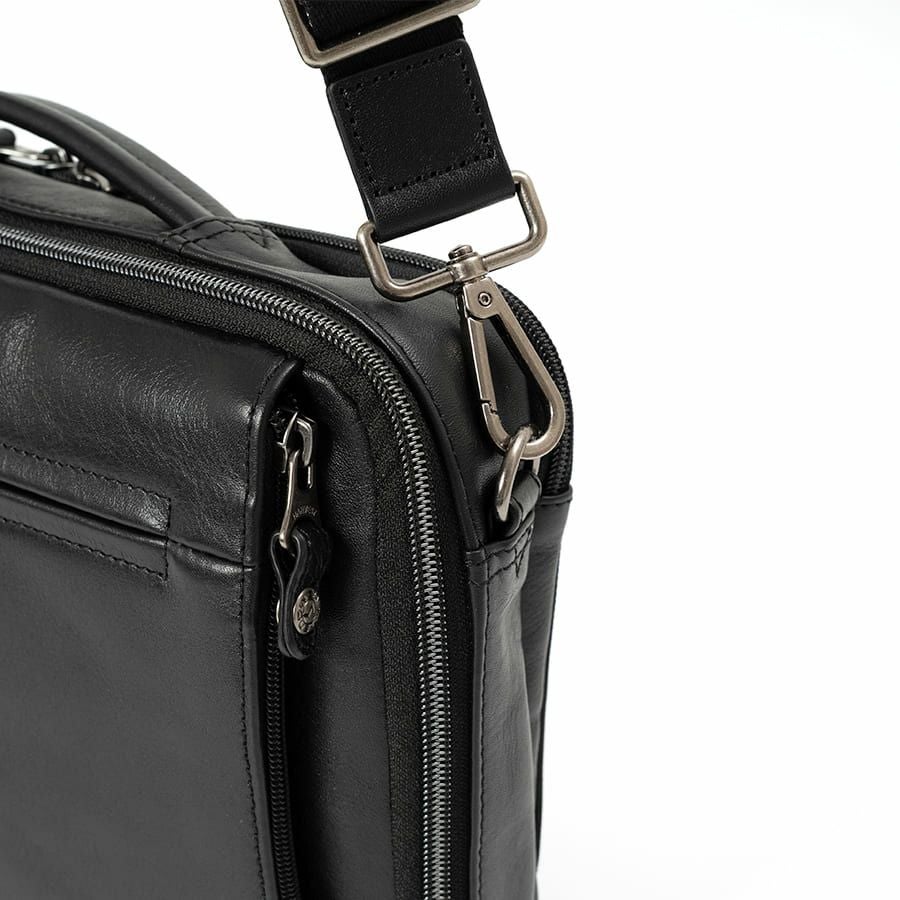 DOUBLES 2WAYクラッチショルダーバッグ 牛革×ポリエステル KWW-1345