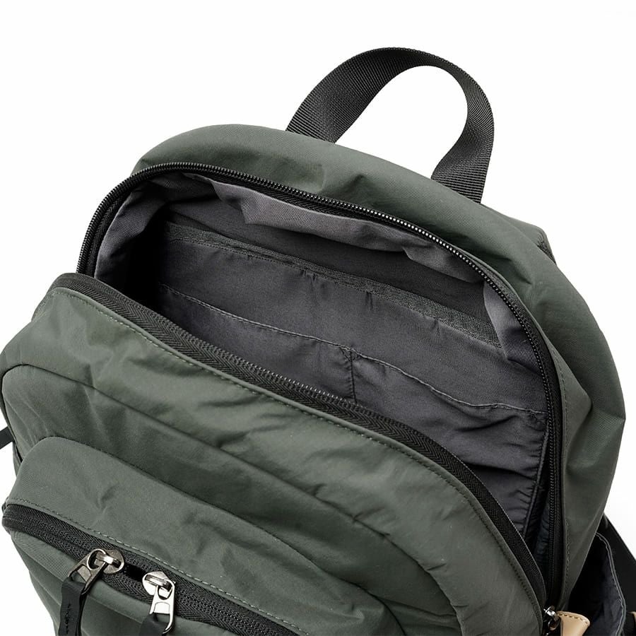 MOUSTACHE デイパック シワ加工ナイロン MEG-4434