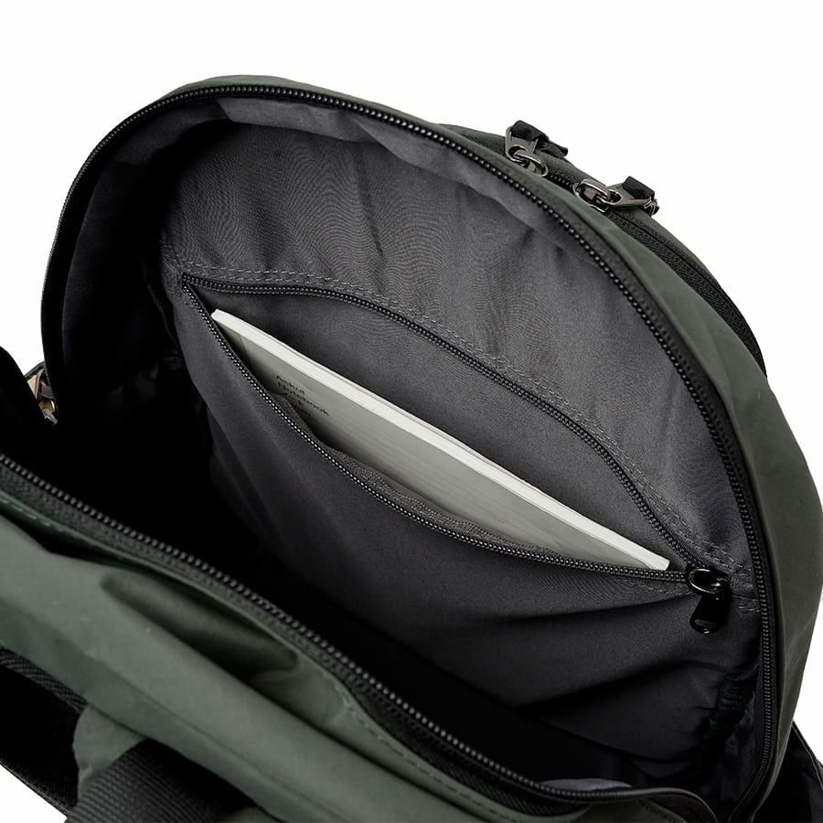 MOUSTACHE デイパック シワ加工ナイロン MEG-4434