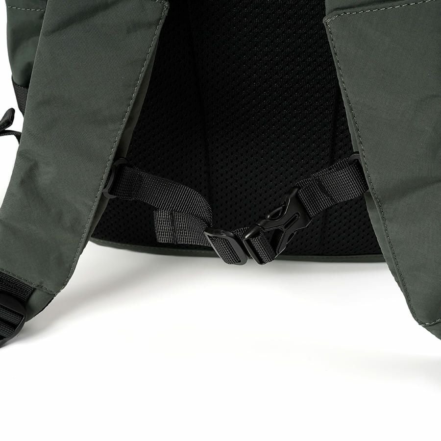 MOUSTACHE デイパック シワ加工ナイロン MEG-4434