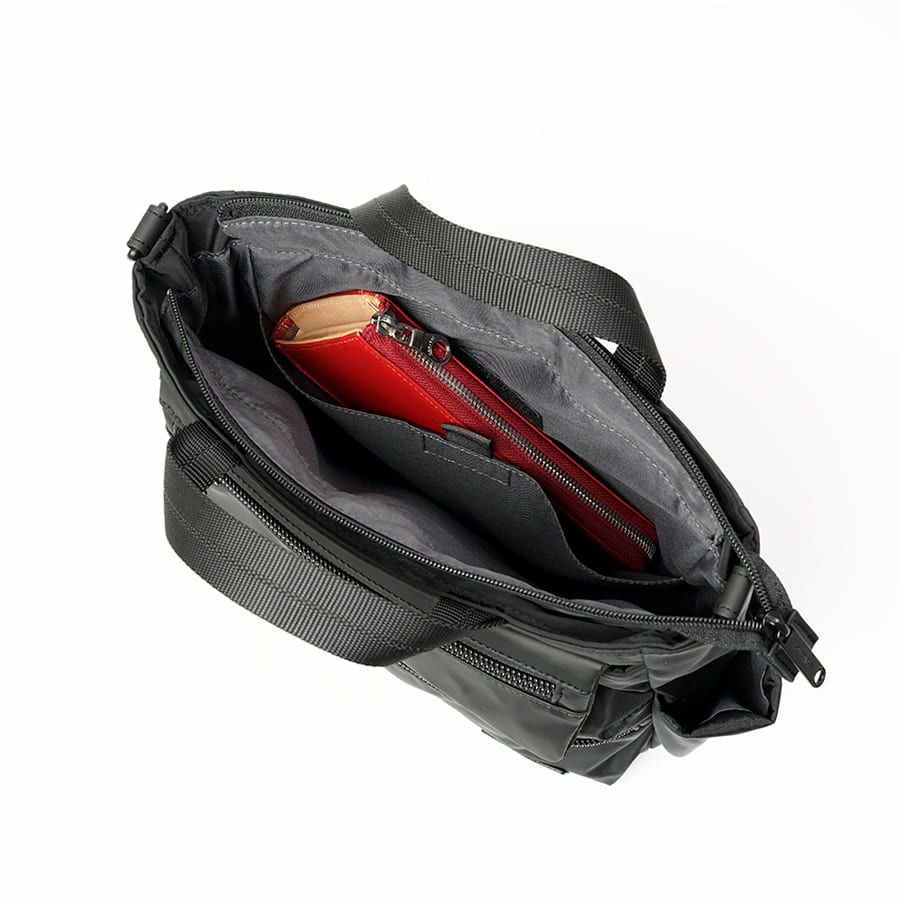 MOUSTACHE 2wayミニトートバッグ マットポリエステル×ラバー調合皮×イタリアンヌメ牛革 BNB-4443