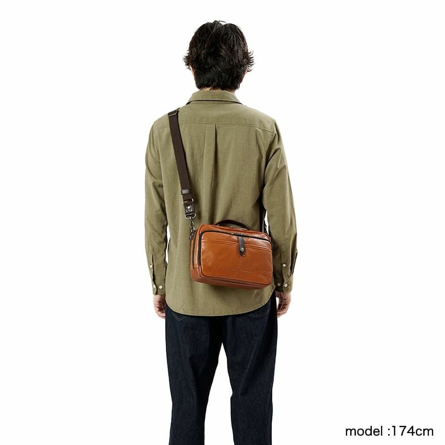 DOUBLES 横型スクエアショルダー 牛革×角シボ型押し牛革×イタリアンヌメ牛革 BKS-7042