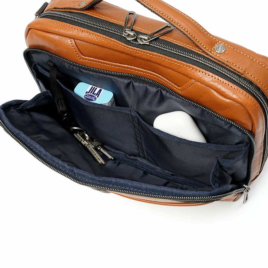 DOUBLES 横型スクエアショルダー 牛革×角シボ型押し牛革×イタリアンヌメ牛革 BKS-7042