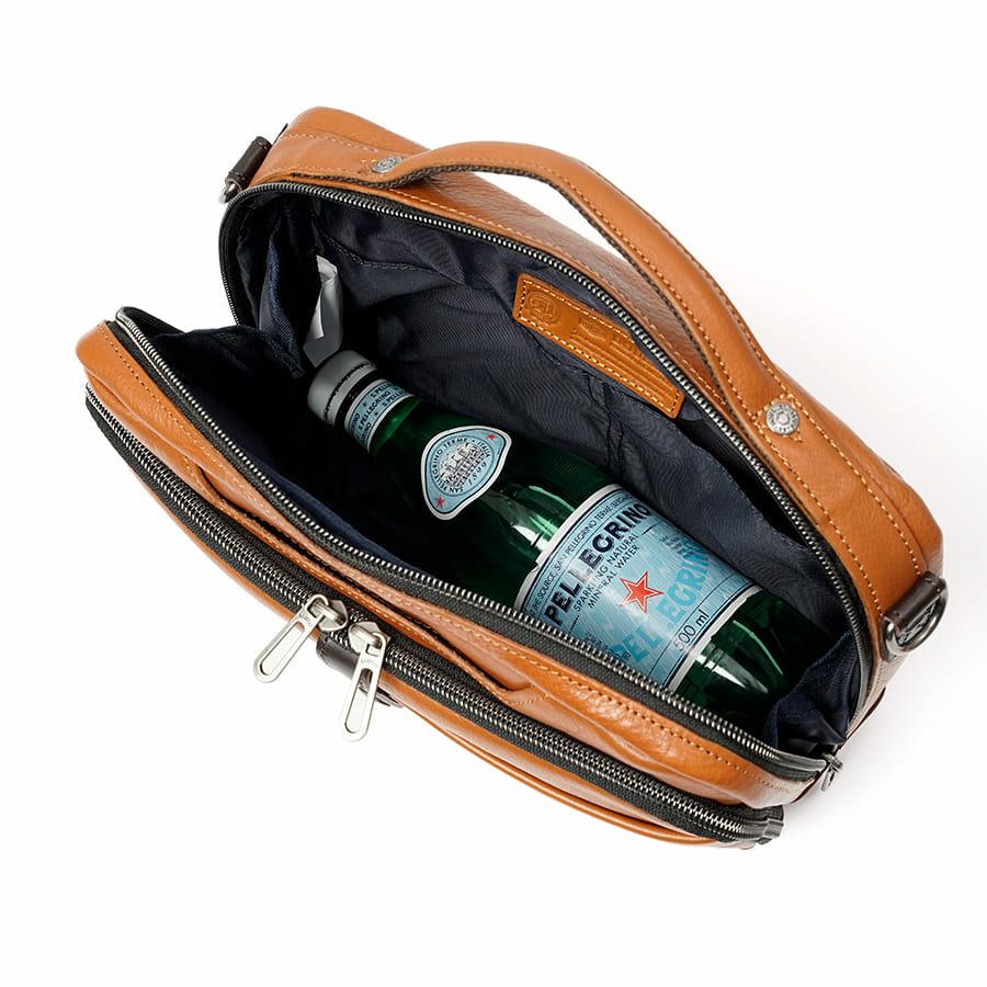 DOUBLES 横型スクエアショルダー 牛革×角シボ型押し牛革×イタリアンヌメ牛革 BKS-7042