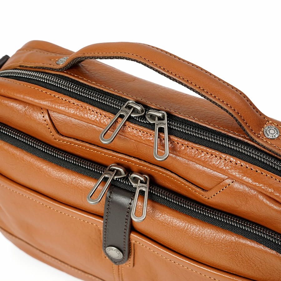 DOUBLES 横型スクエアショルダー 牛革×角シボ型押し牛革×イタリアンヌメ牛革 BKS-7042