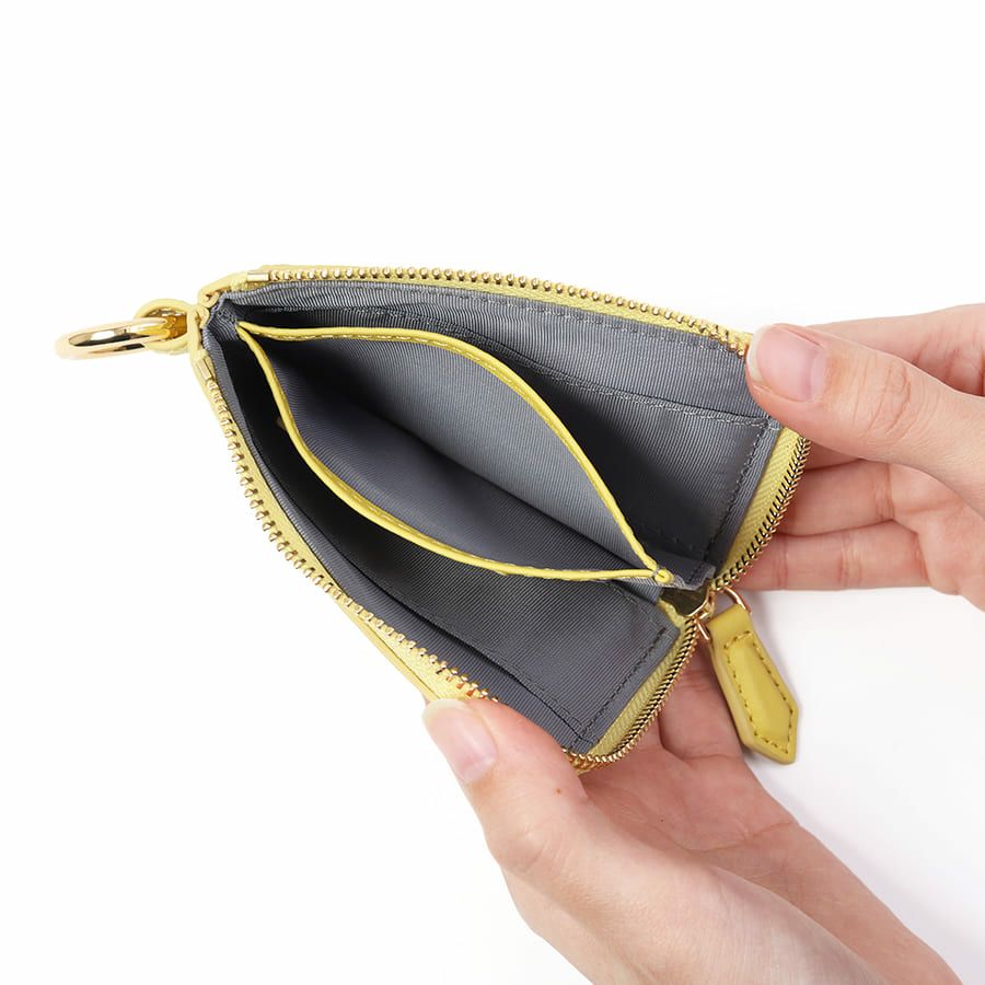  ESSENCE OF POISON パスケース一体型ウォレット 牛革 KIR-3320