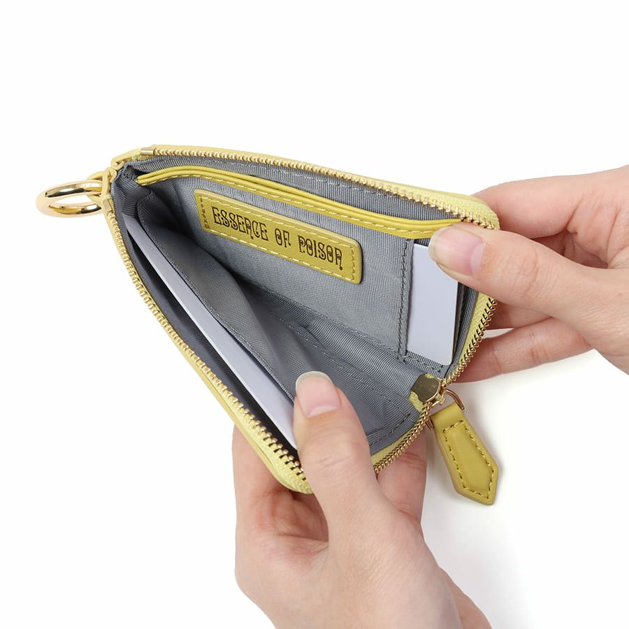   ESSENCE OF POISON パスケース一体型ウォレット 牛革 KIR-3320