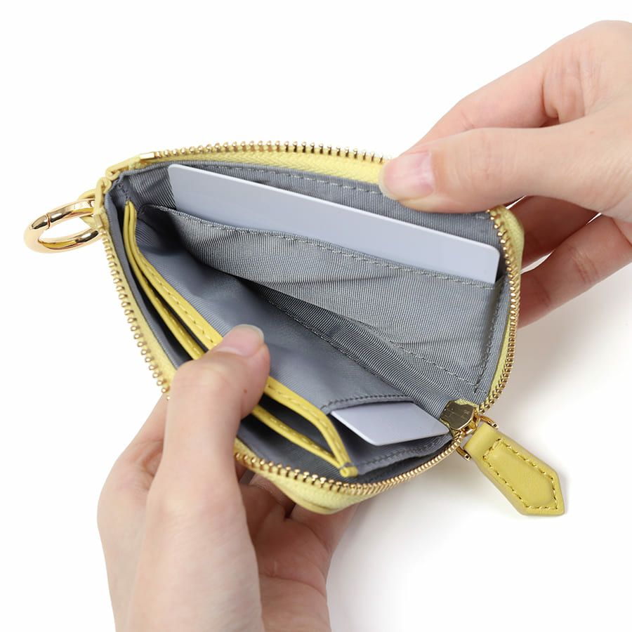  ESSENCE OF POISON パスケース一体型ウォレット 牛革 KIR-3320