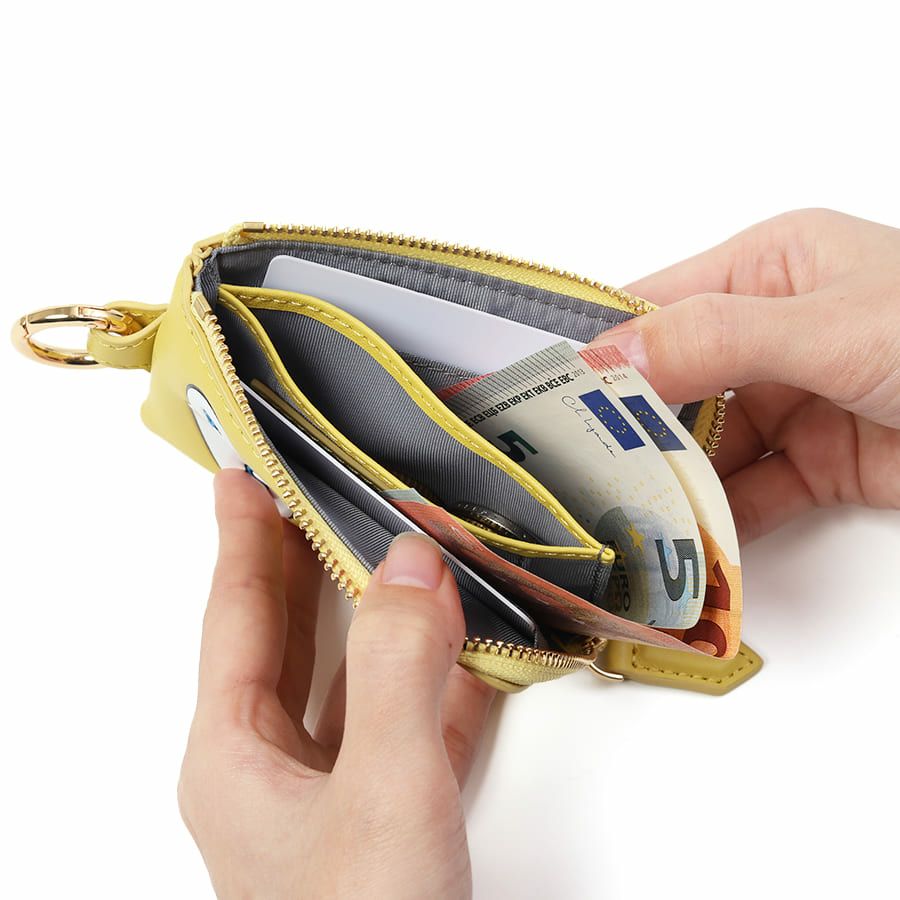   ESSENCE OF POISON パスケース一体型ウォレット 牛革 KIR-3320