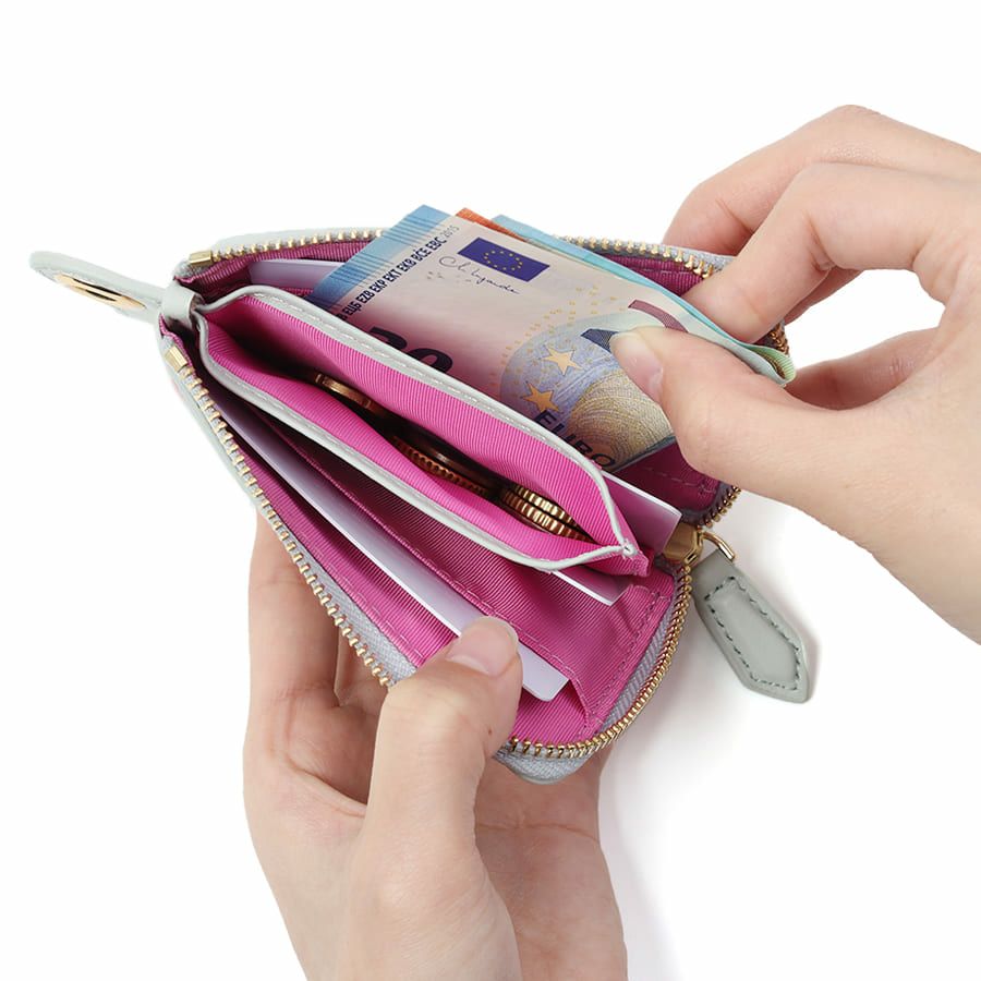 ESSENCE OF POISON パスケース一体型ウォレット 牛革 KPO-3311