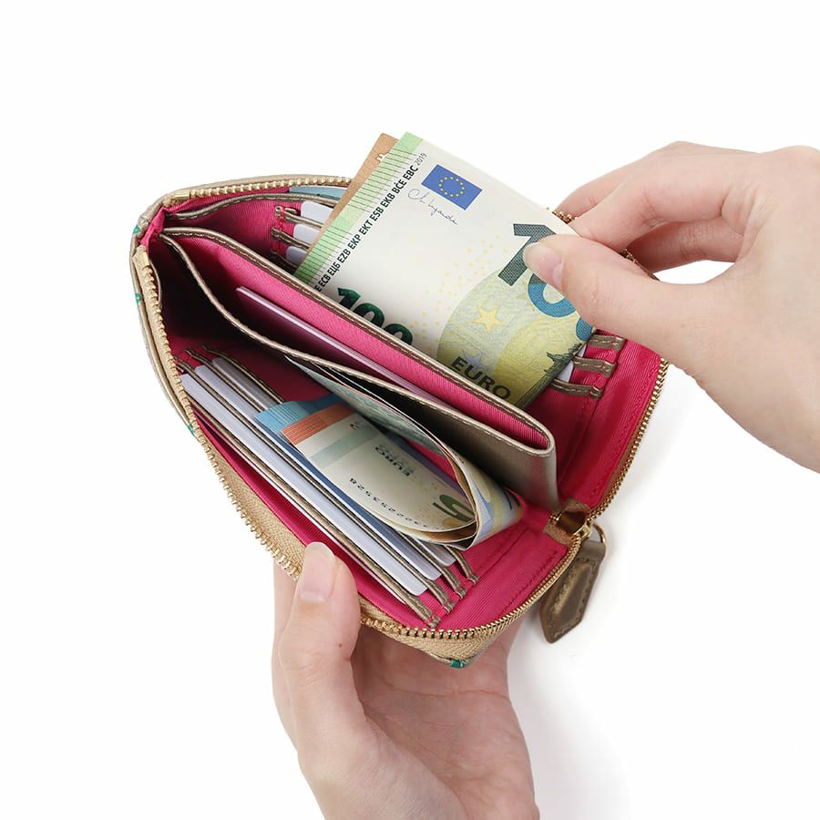 ESSENCE OF POISON スリムウォレット 牛革 KPO-3313