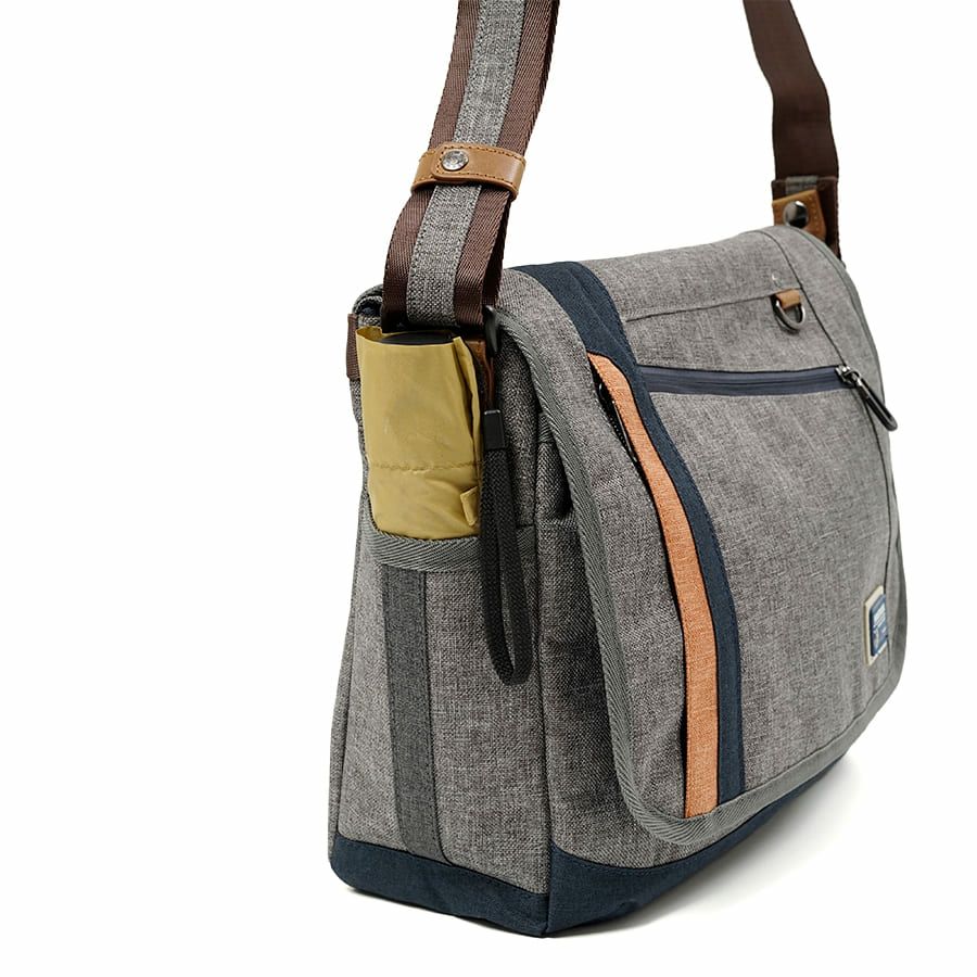 MOUSTACHE メッセンジャーバッグ 杢調ポリ×ヌメ調合皮 MDP-0657