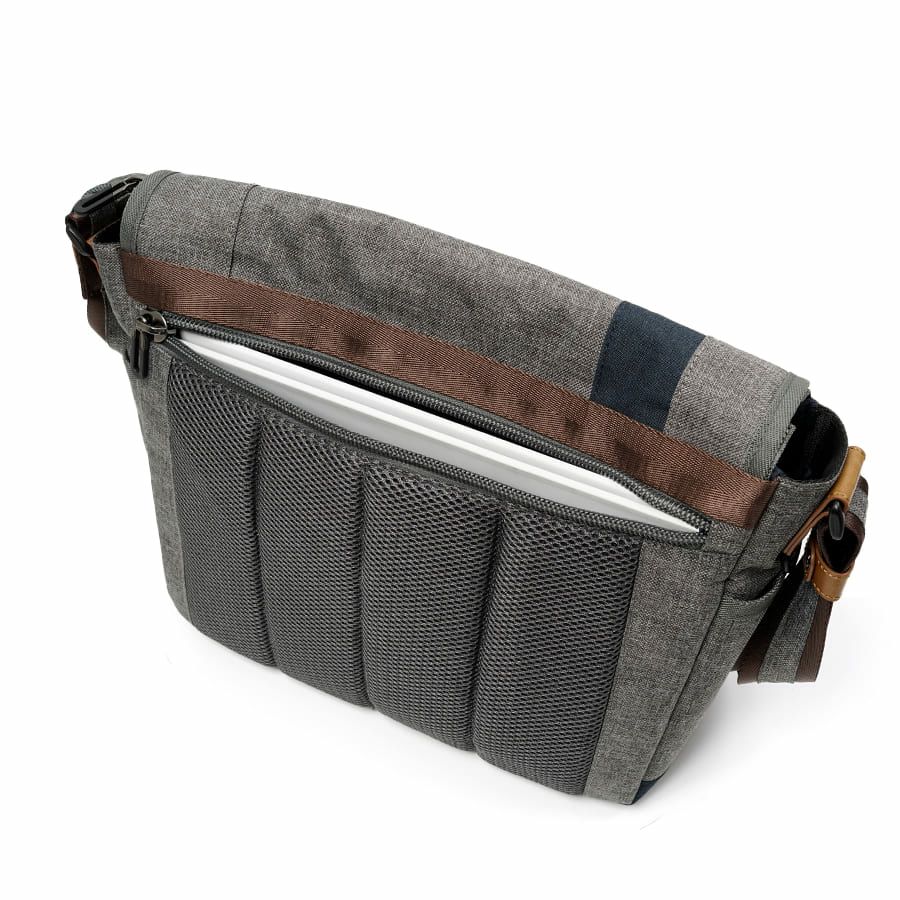 MOUSTACHE メッセンジャーバッグ 杢調ポリ×ヌメ調合皮 MDP-0657